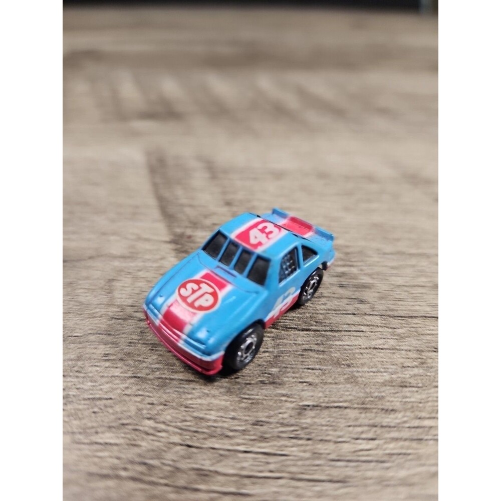 Micro Machines Richard Petty STP 43 Pontiac Grand Prix